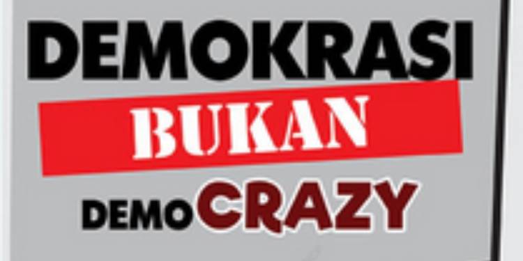Negeri yang Sedang Menjauh dari Keadilan dan Demokrasi
